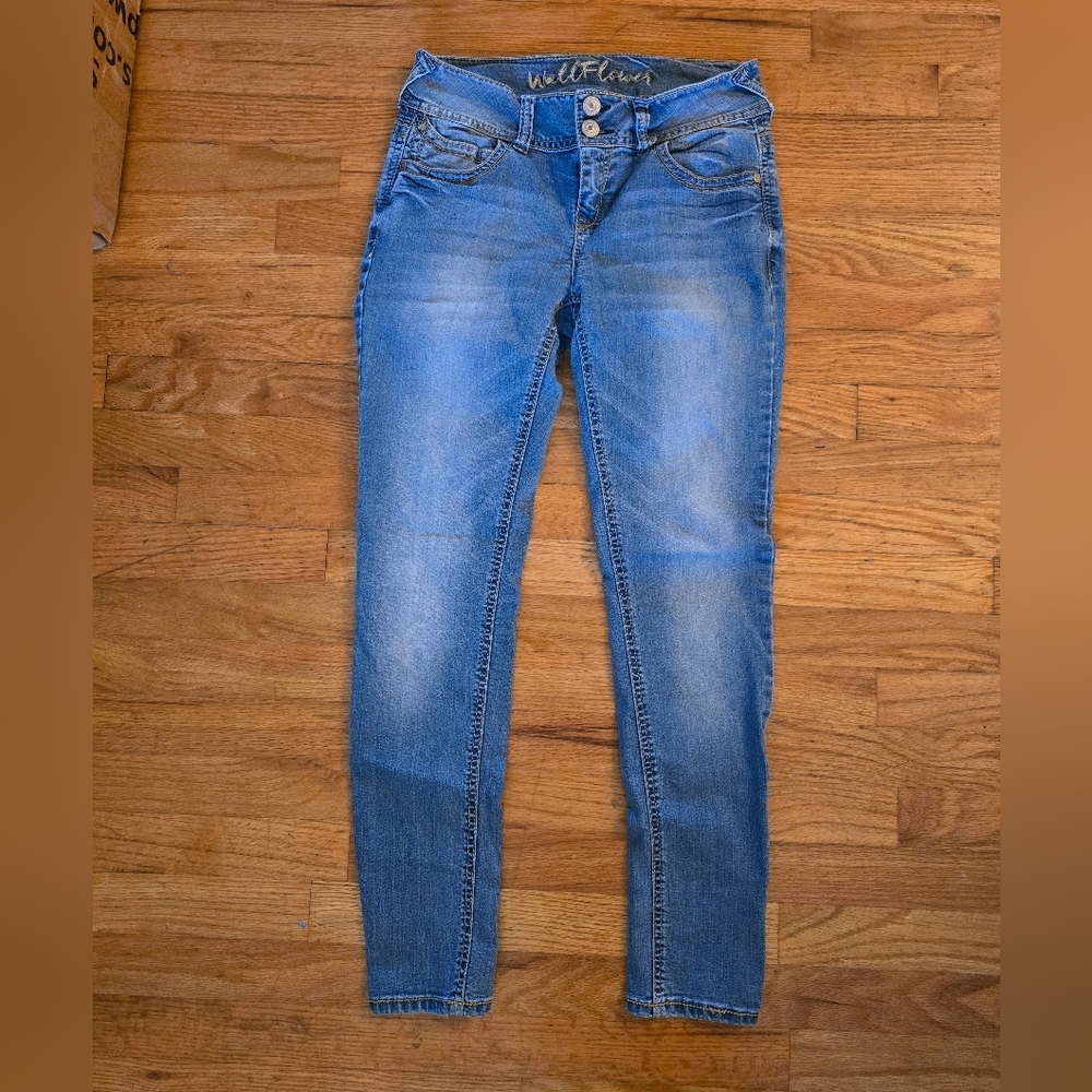 Wallflower skinny jeans size 7